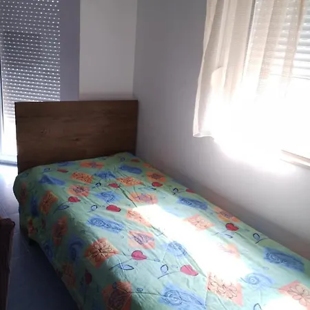 Emy 2 Apartment